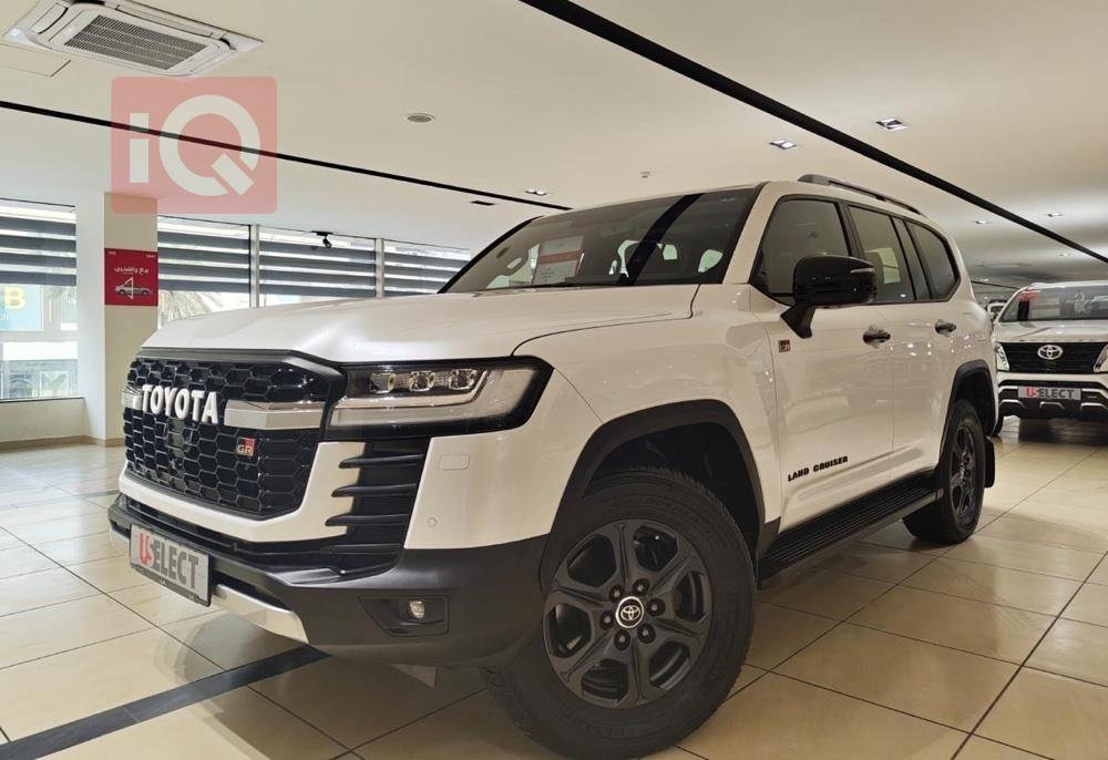 تۆیۆتا لاند کروزەر